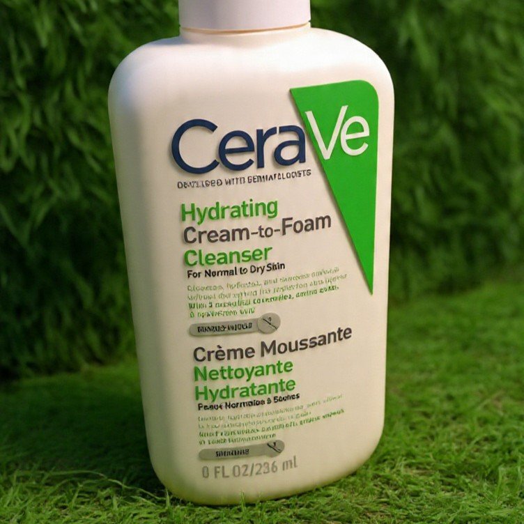 CeraVe Hydrating Cream-to-Foam Cleanser | 236ml | For Normal to Dry Skin | With 3 Ceramides + Hyaluronic Acid + Amino Acids | Fragrance Free